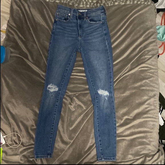 Garage, size 01, ripped dark skinny jeans